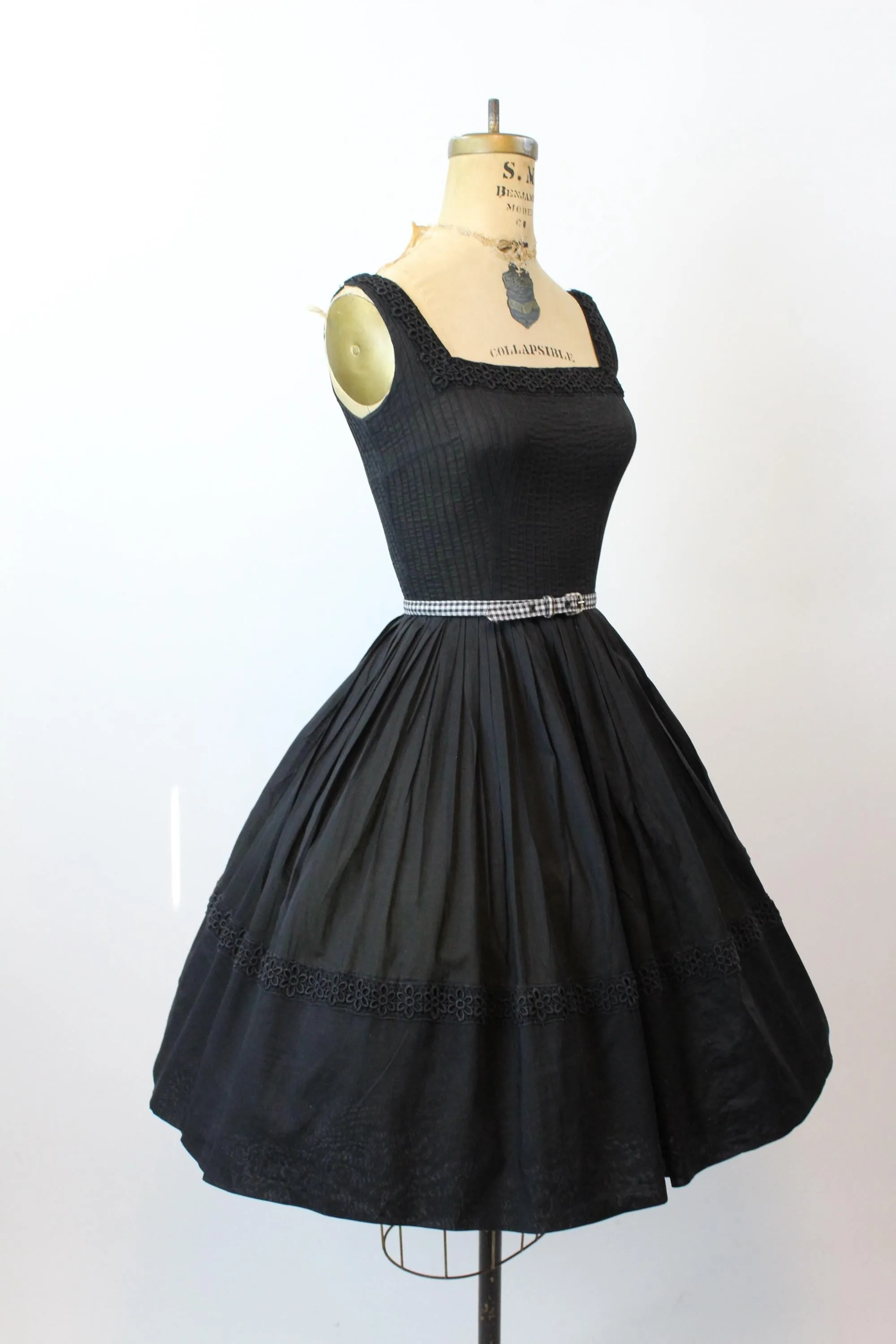 1950s JERRY GILDEN eyelet cotton dress xs | new fall winter