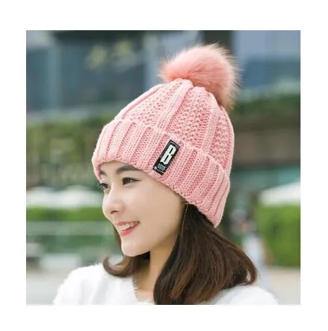 B Letter Outdoor Casual Warm Knitted Winter Beanie