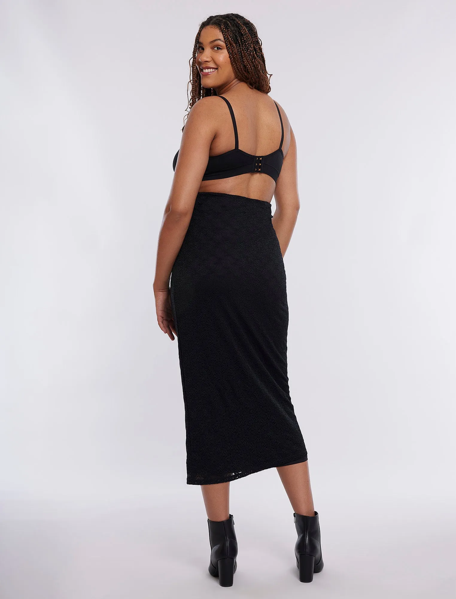 Bodycon Maxi Skirt in Lace