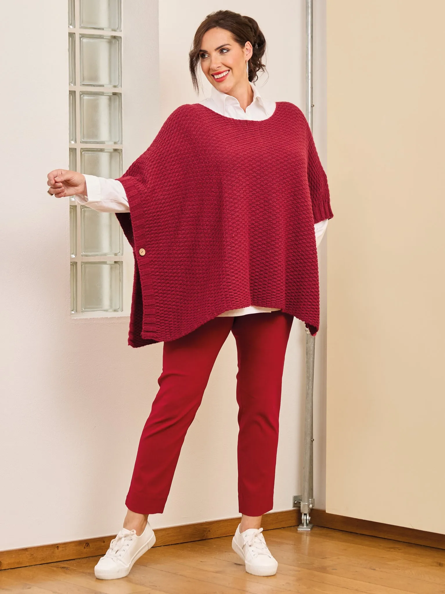 Camilla Moss Stitch Poncho - Cherry Red