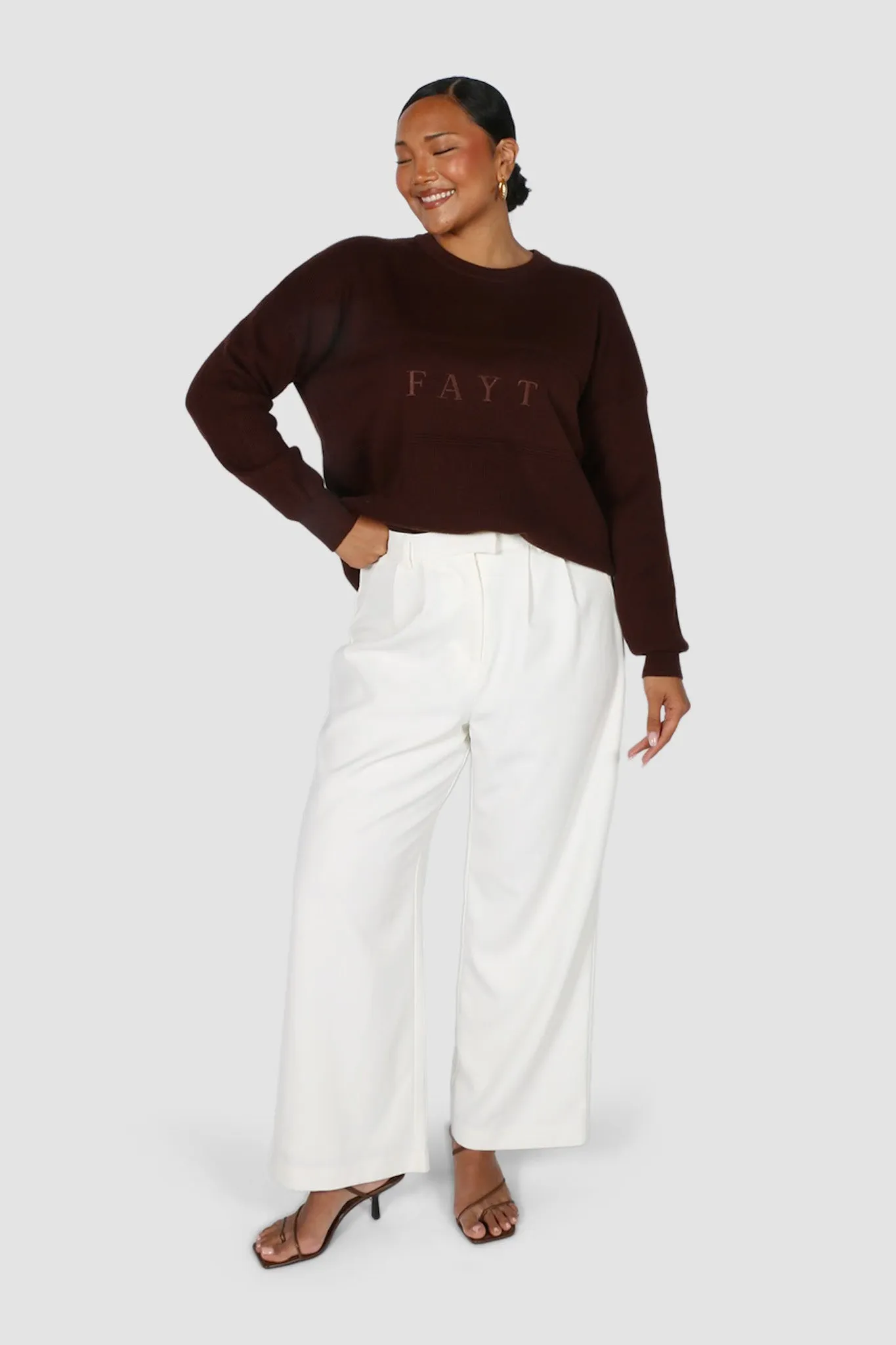 FAYT KNIT SWEATER CHOCOLATE