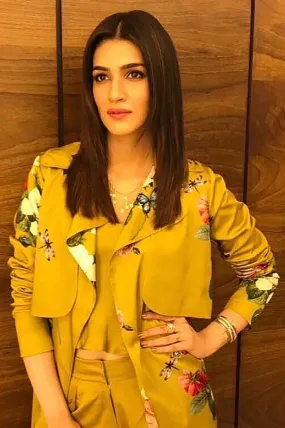 Kriti Sanon In Trench Coat