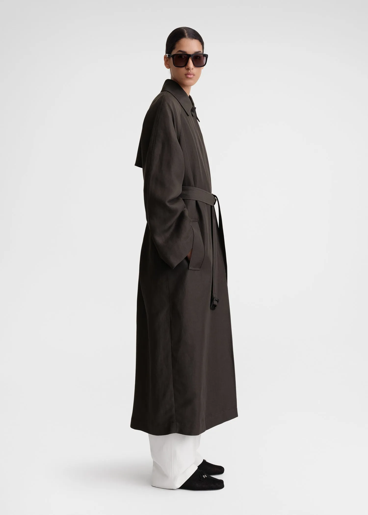 Minimalist summer coat anthracite