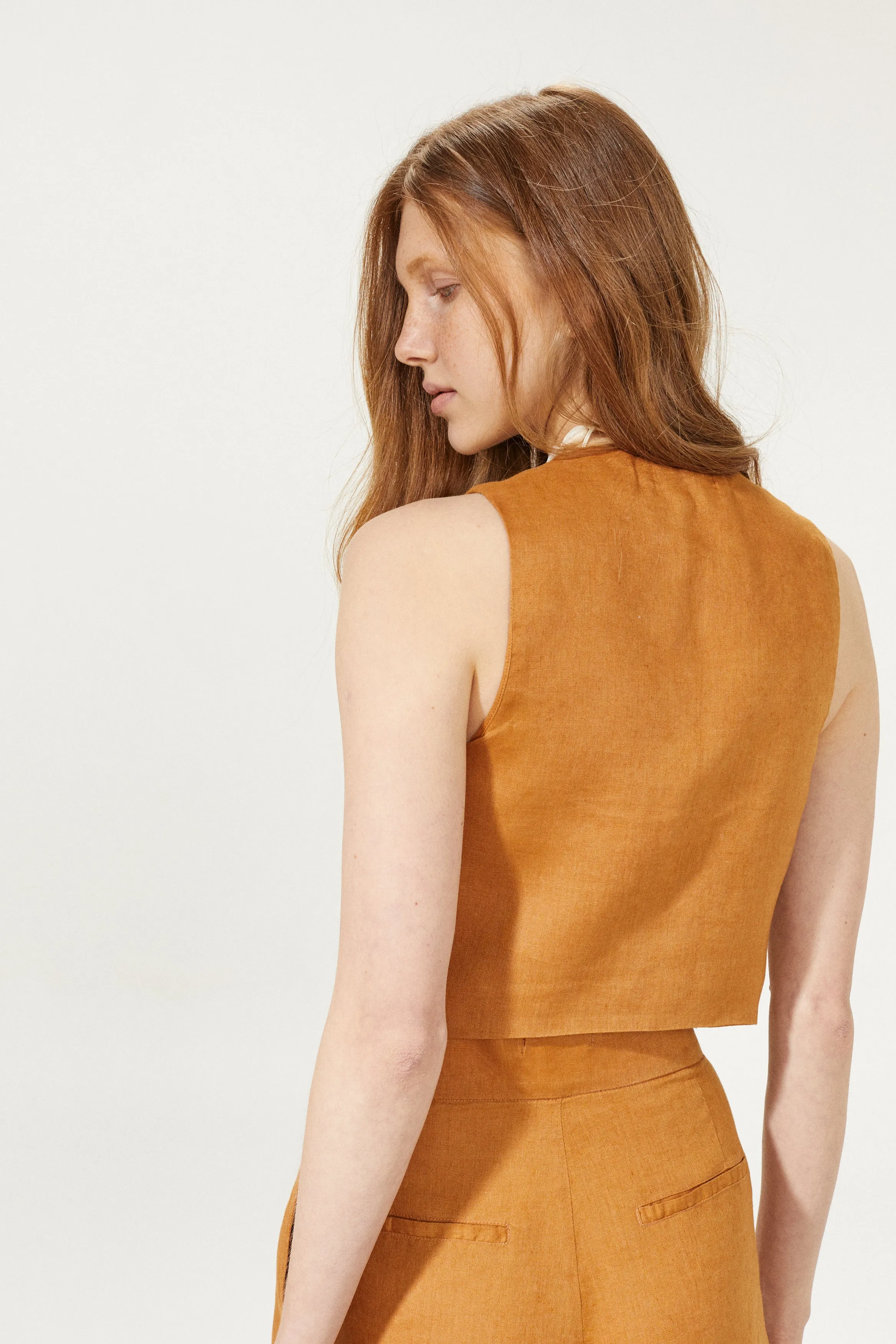 Paris Linen Vest - Caramel