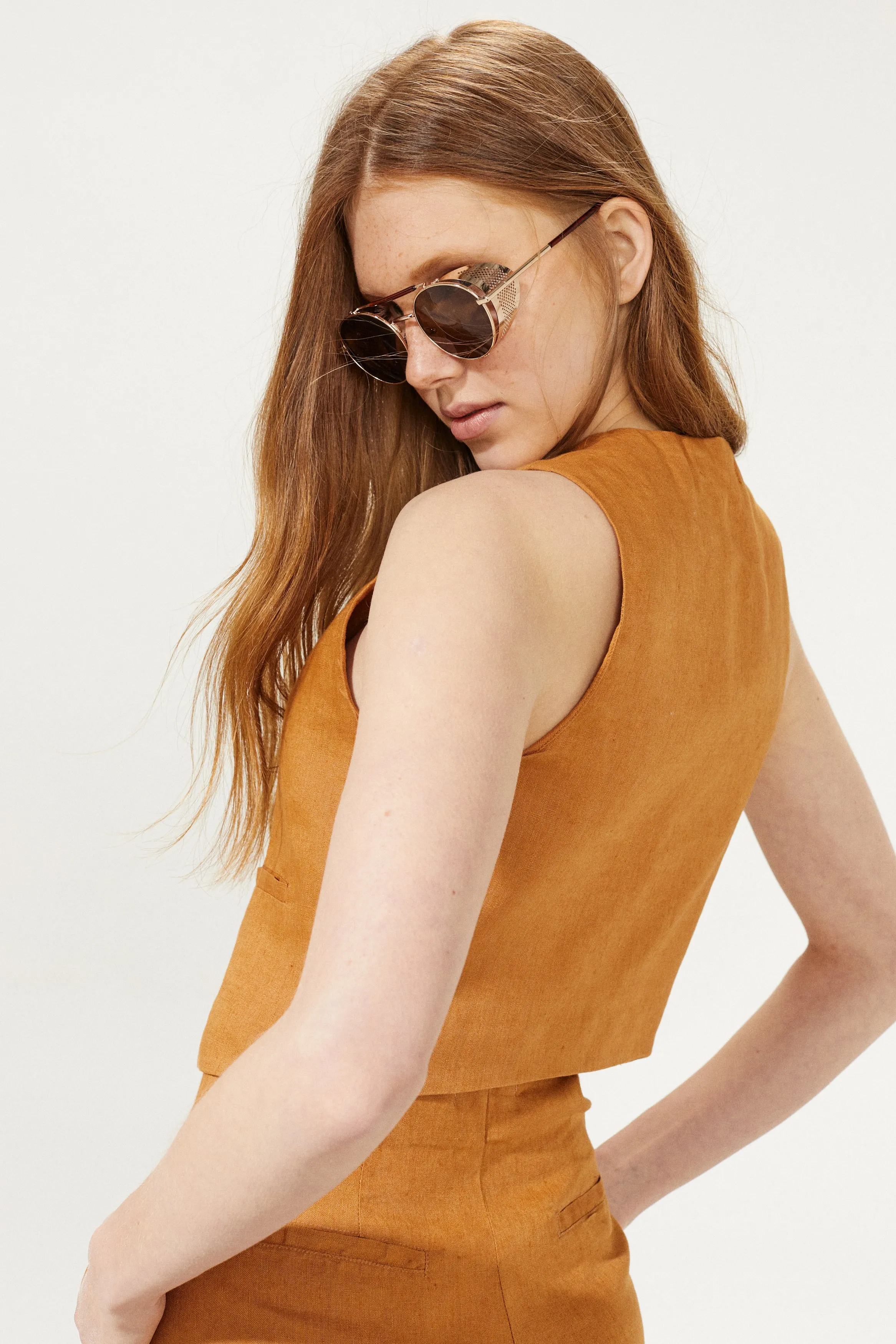 Paris Linen Vest - Caramel