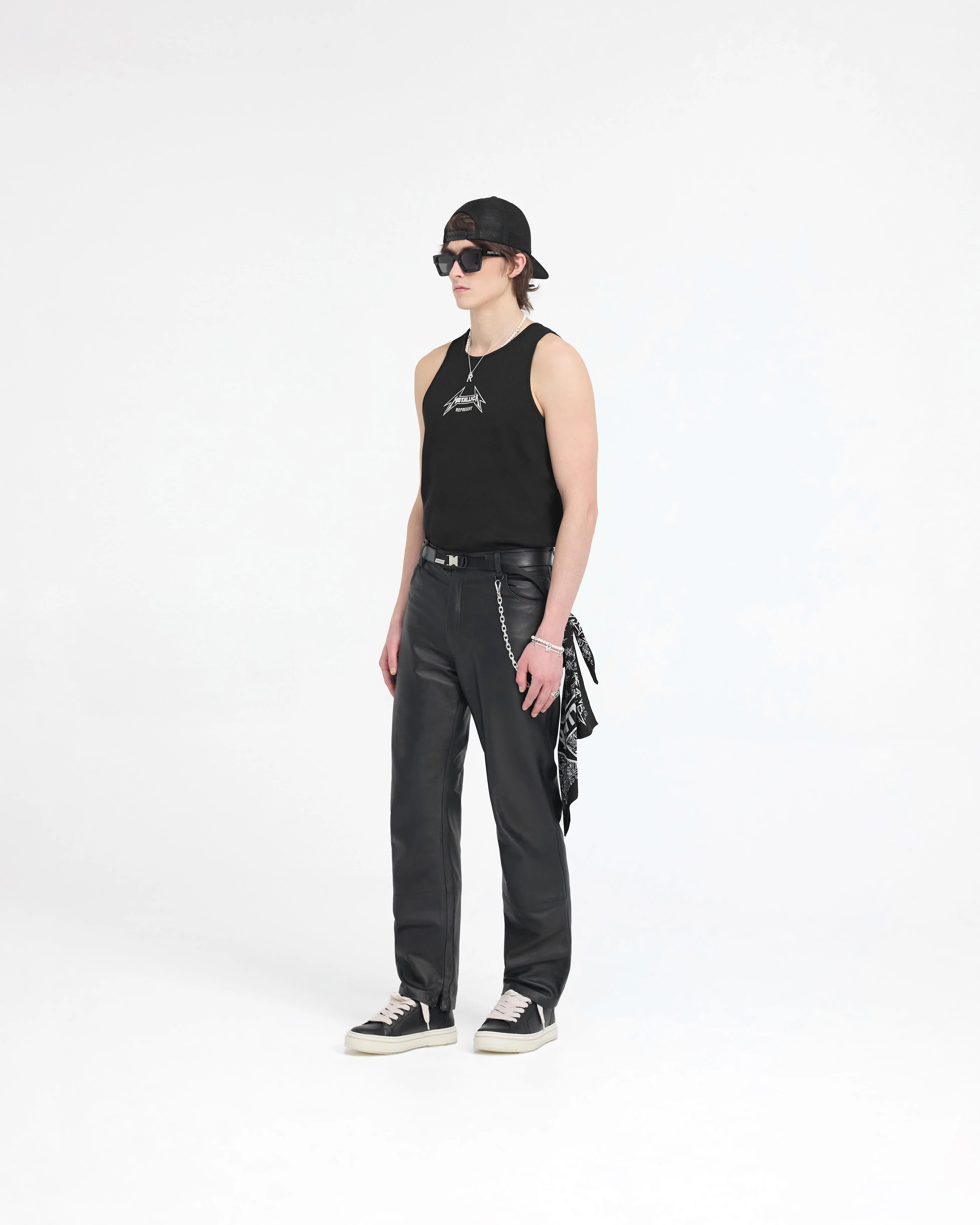 Represent X Metallica™️ Local Crew Vest - Jet Black