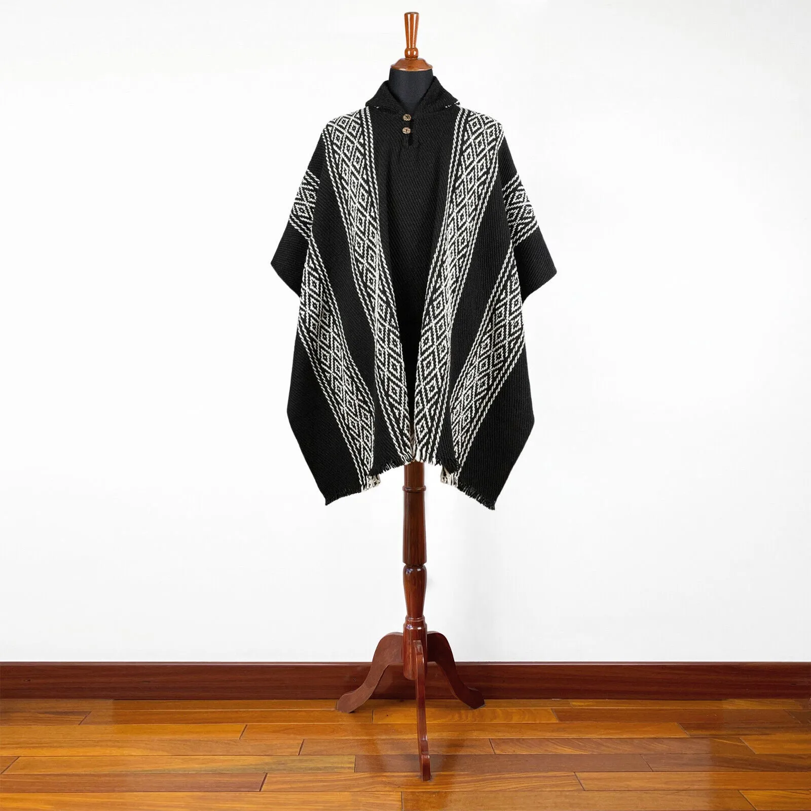 Shushufindi - Llama Wool Unisex South American Handwoven Thick Hooded Poncho - Geometric - Black/White